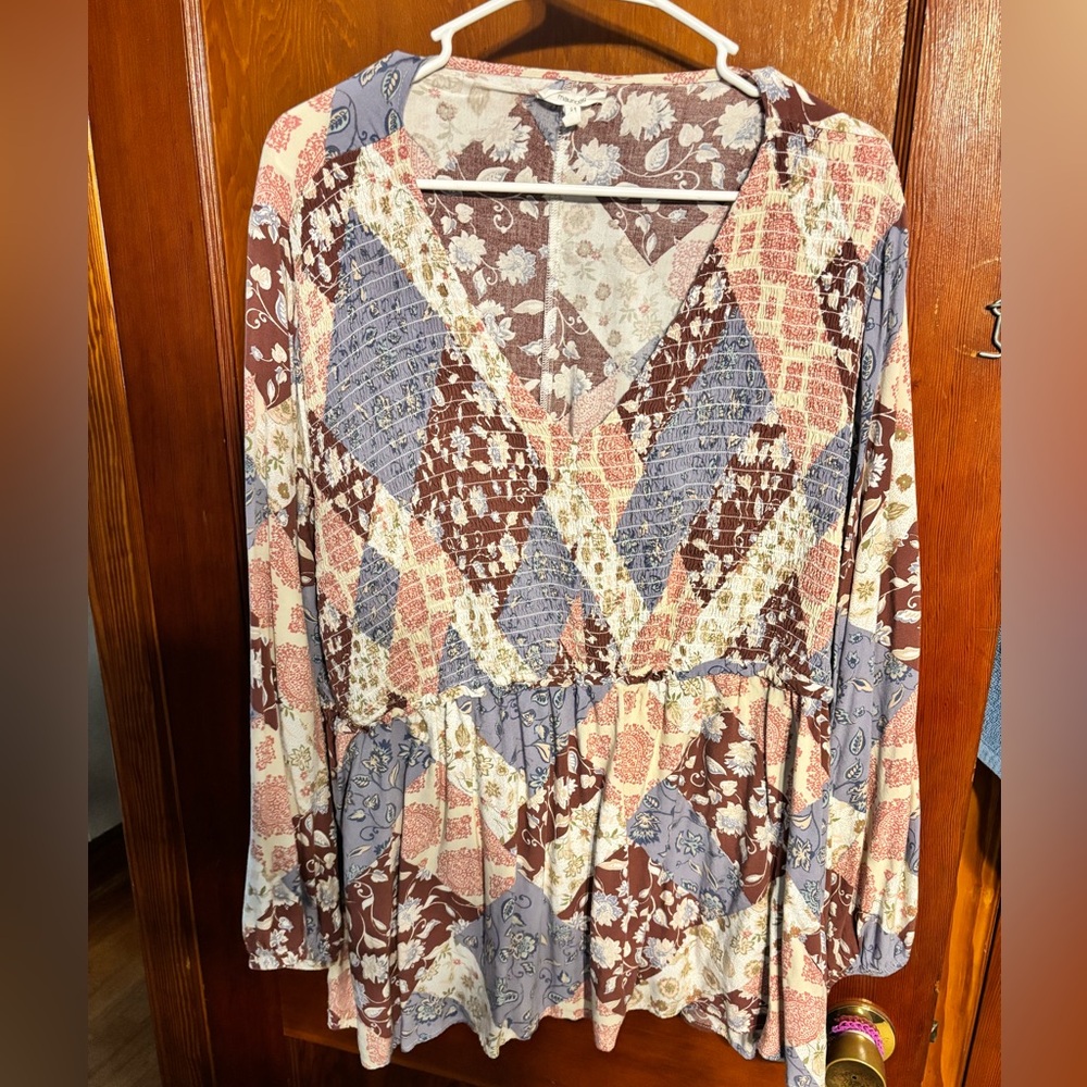 Floral Patchwork V-Neck Women's Top - Multicolor